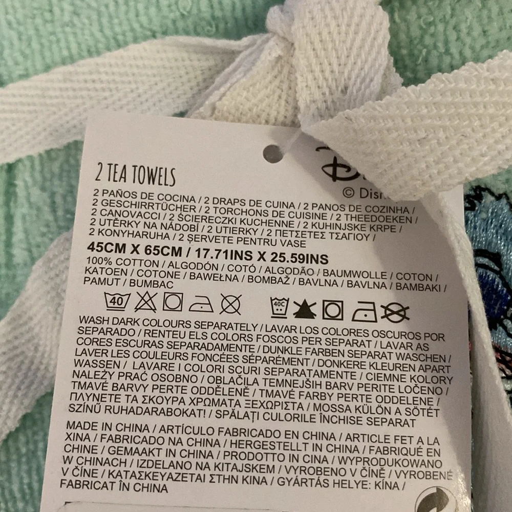 ❤️ Disney’s Lilo & Stitch Pineapple Tea Towel Set NWT